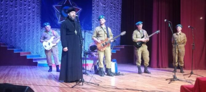 Праздничный концерт группы “Память” в с. Петровке Праздничный концерт группы “Память” в с. Петровке
