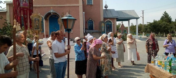 В Раздольном в День Крещения Руси верующие прошли крестным ходом В Раздольном в День Крещения Руси верующие прошли крестным ходом