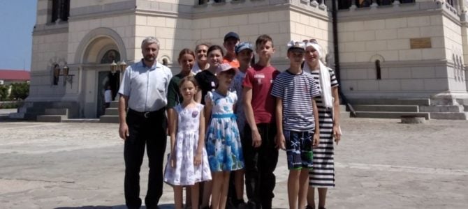 Детское паломничество к святыням Севастополя Детское паломничество к святыням Севастополя